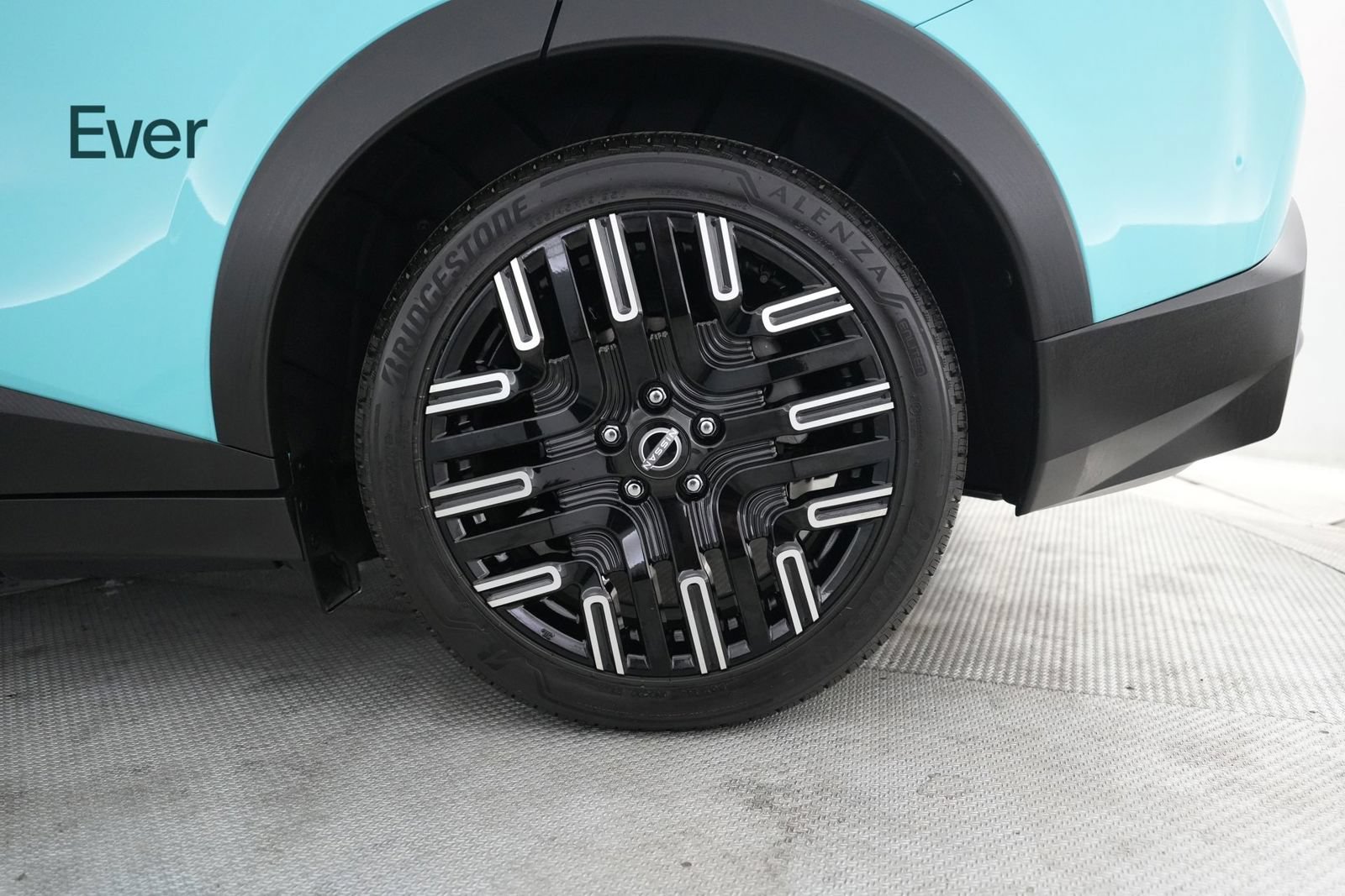 Used 2026 Nissan Leaf Platinum+ w/ Floor Mat Package (Platinum+) FWD image 9
