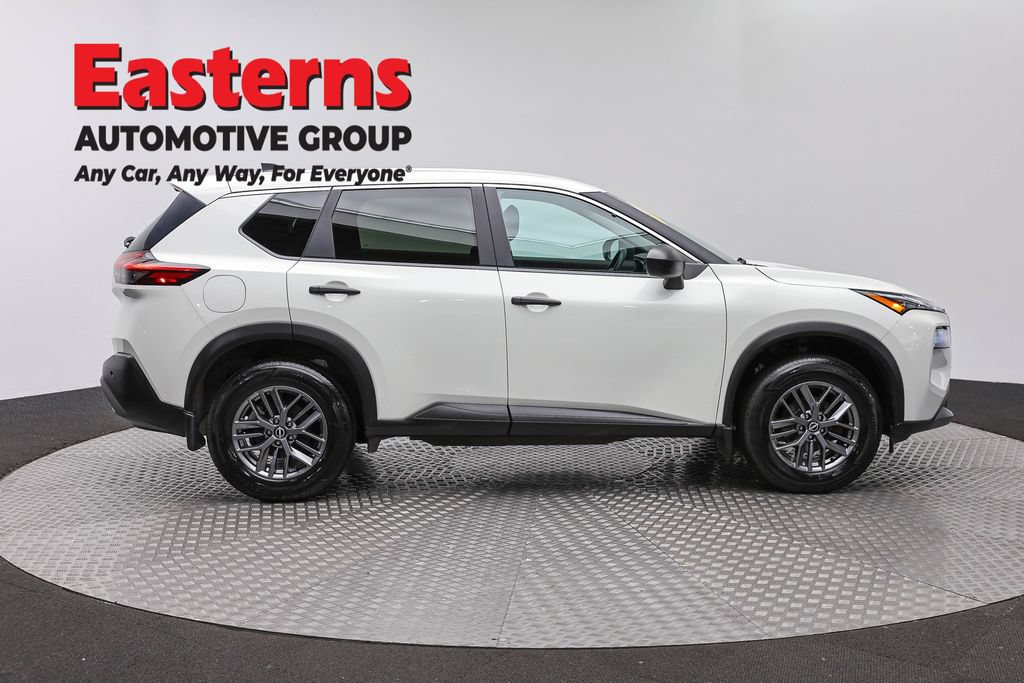 Used 2023 Nissan Rogue S AWD/4WD image 4