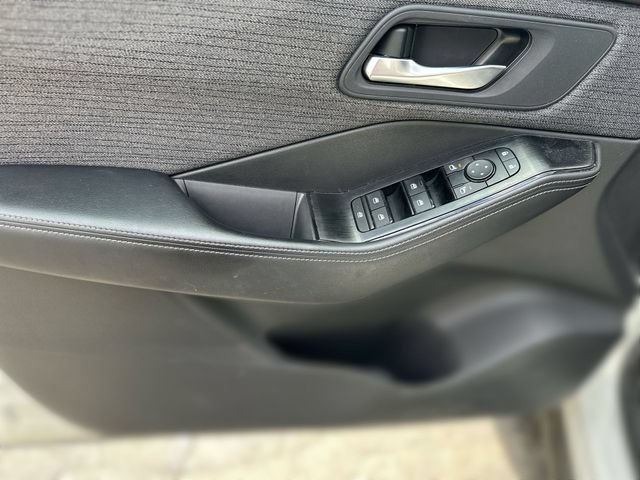 Used 2023 Nissan Rogue SV AWD/4WD image 15