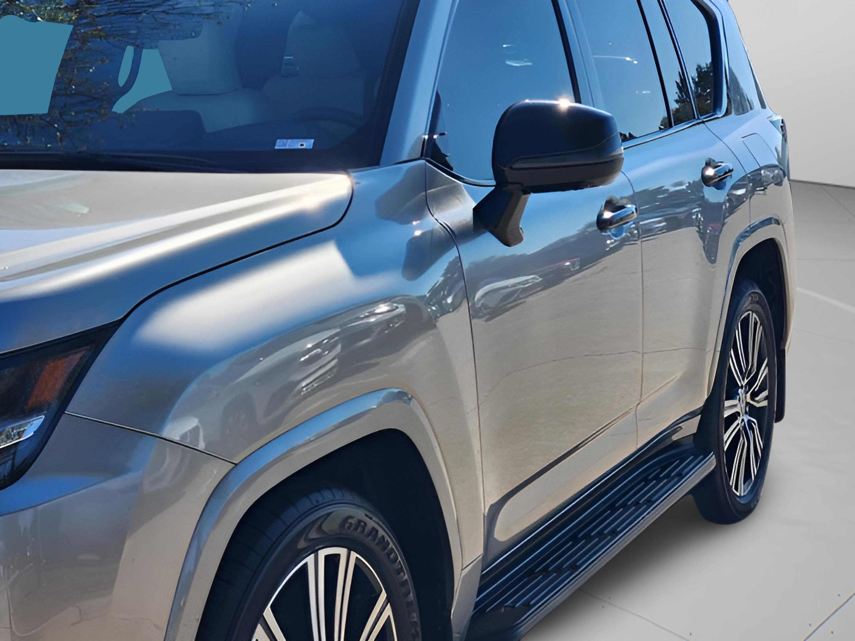 Used 2024 Lexus LX 600 4WD w/ Appearance Package image 21