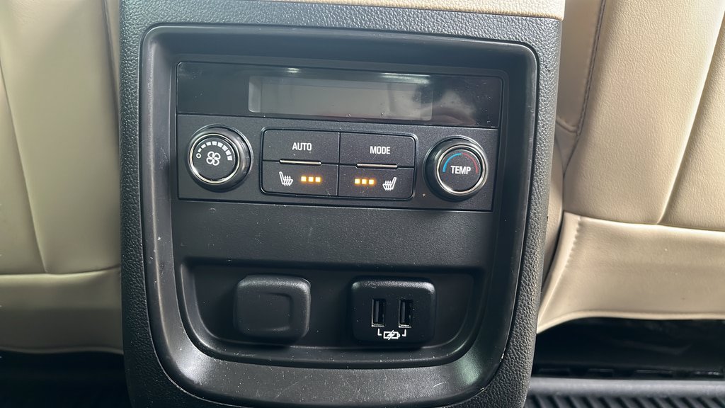 Used 2017 Buick Envision Essence w/ LPO, Interior Luxury Package FWD image 20