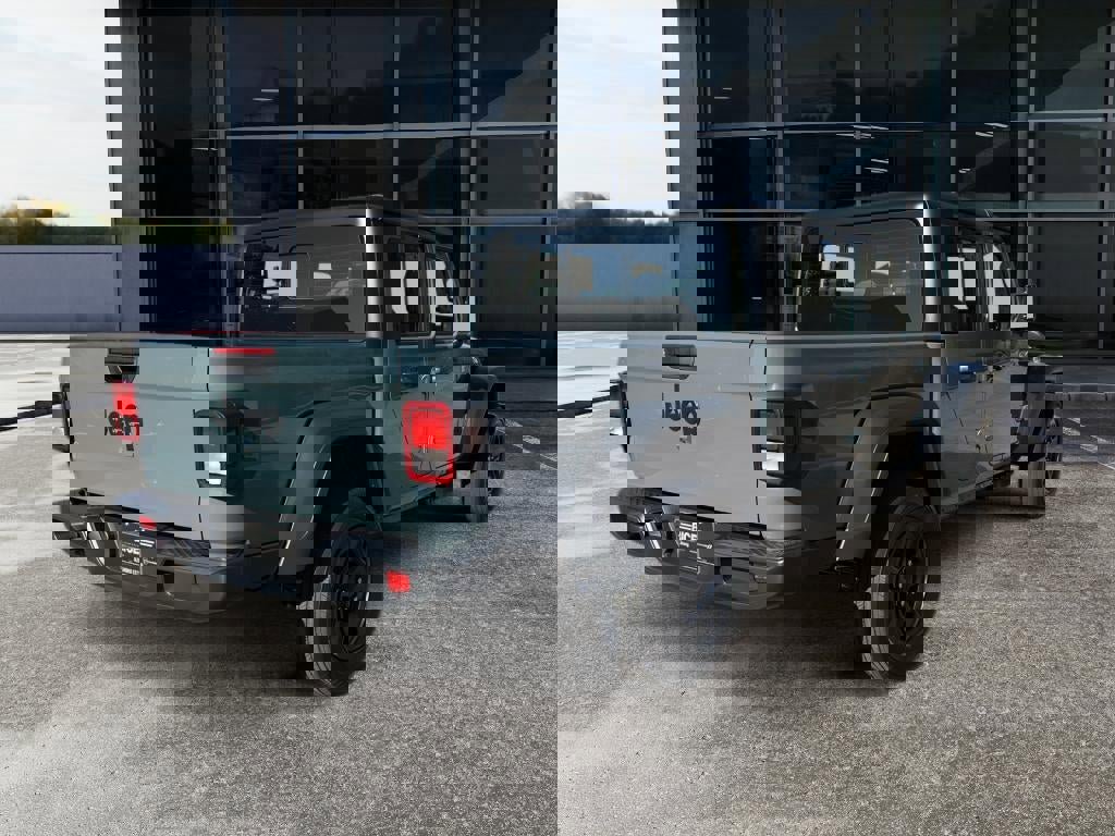 New 2026 Jeep Gladiator Sport image 7