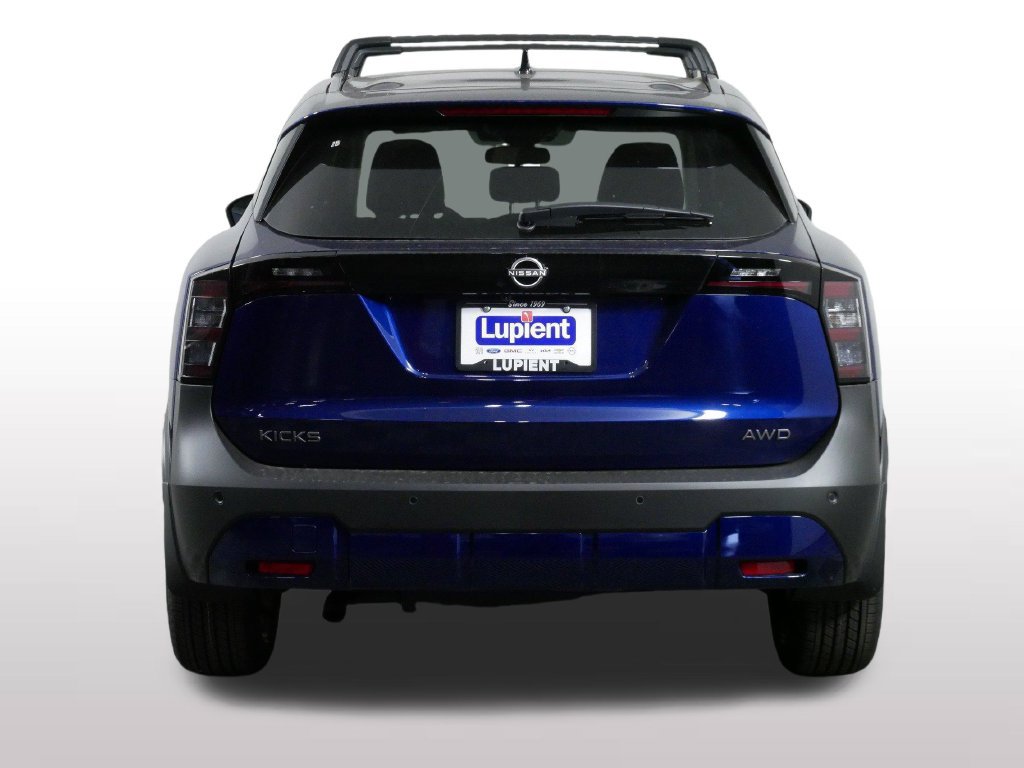 New 2027 Nissan Kicks SR AWD/4WD image 7