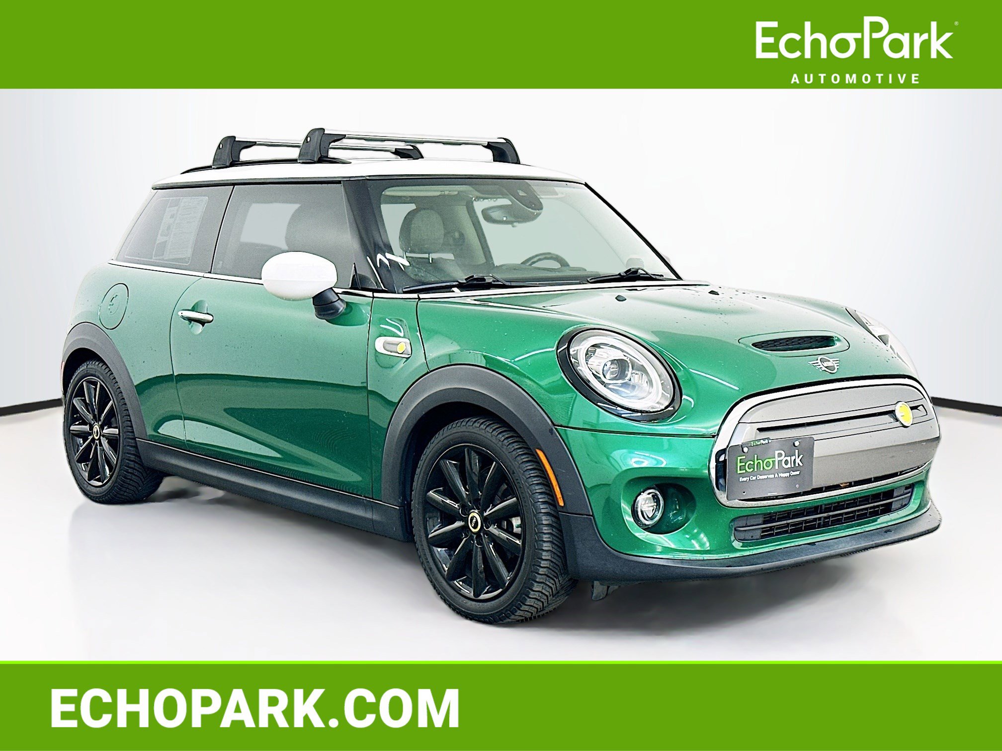 Used 2021 MINI Cooper SE w/ 6.5" Touchscreen Package FWD image 1