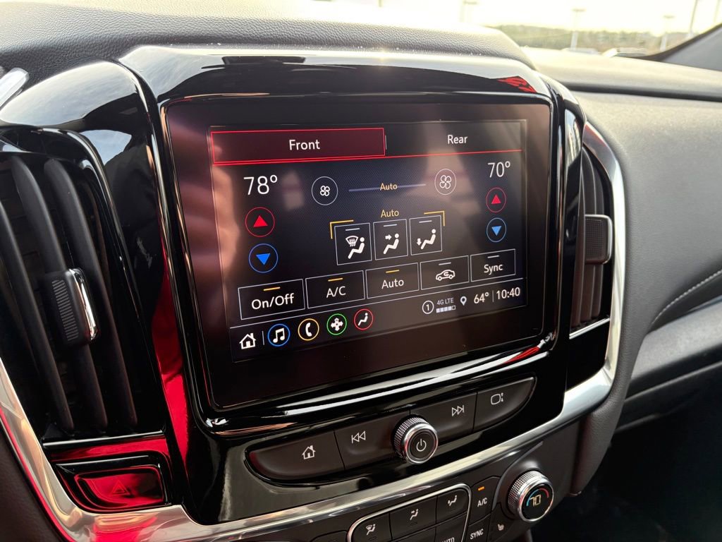 Used 2023 Chevrolet Traverse LT image 26