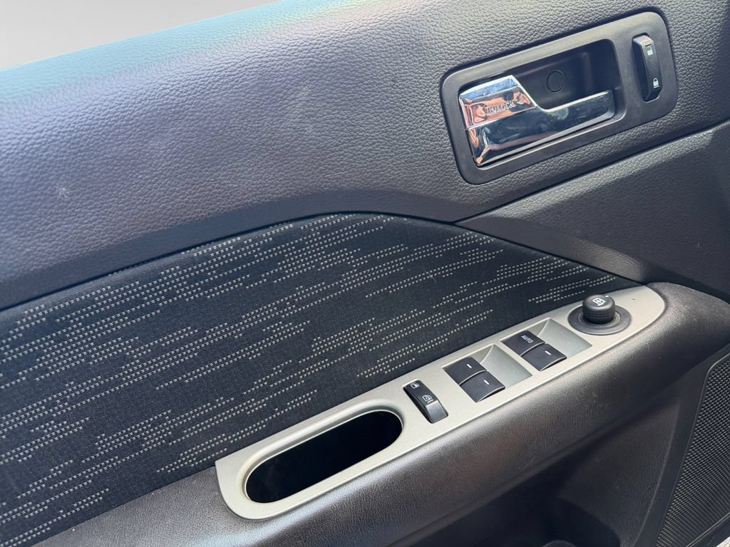 Used 2011 Ford Fusion SE w/ Sport Appearance Pkg FWD image 19