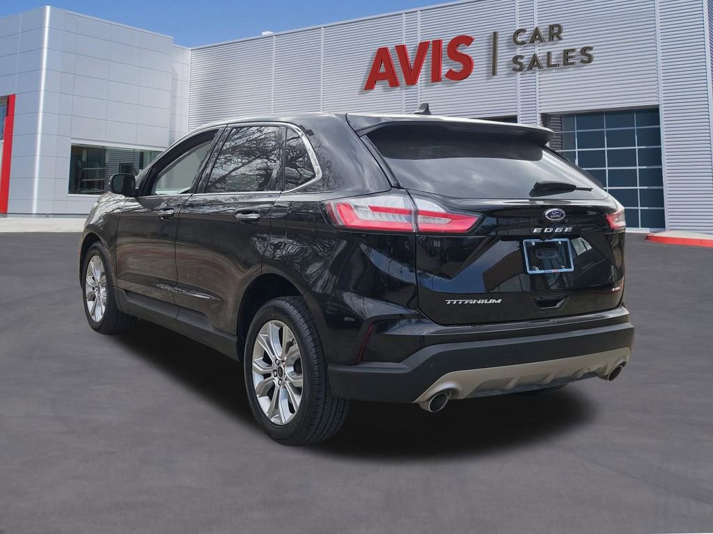 Used 2024 Ford Edge Titanium image 3