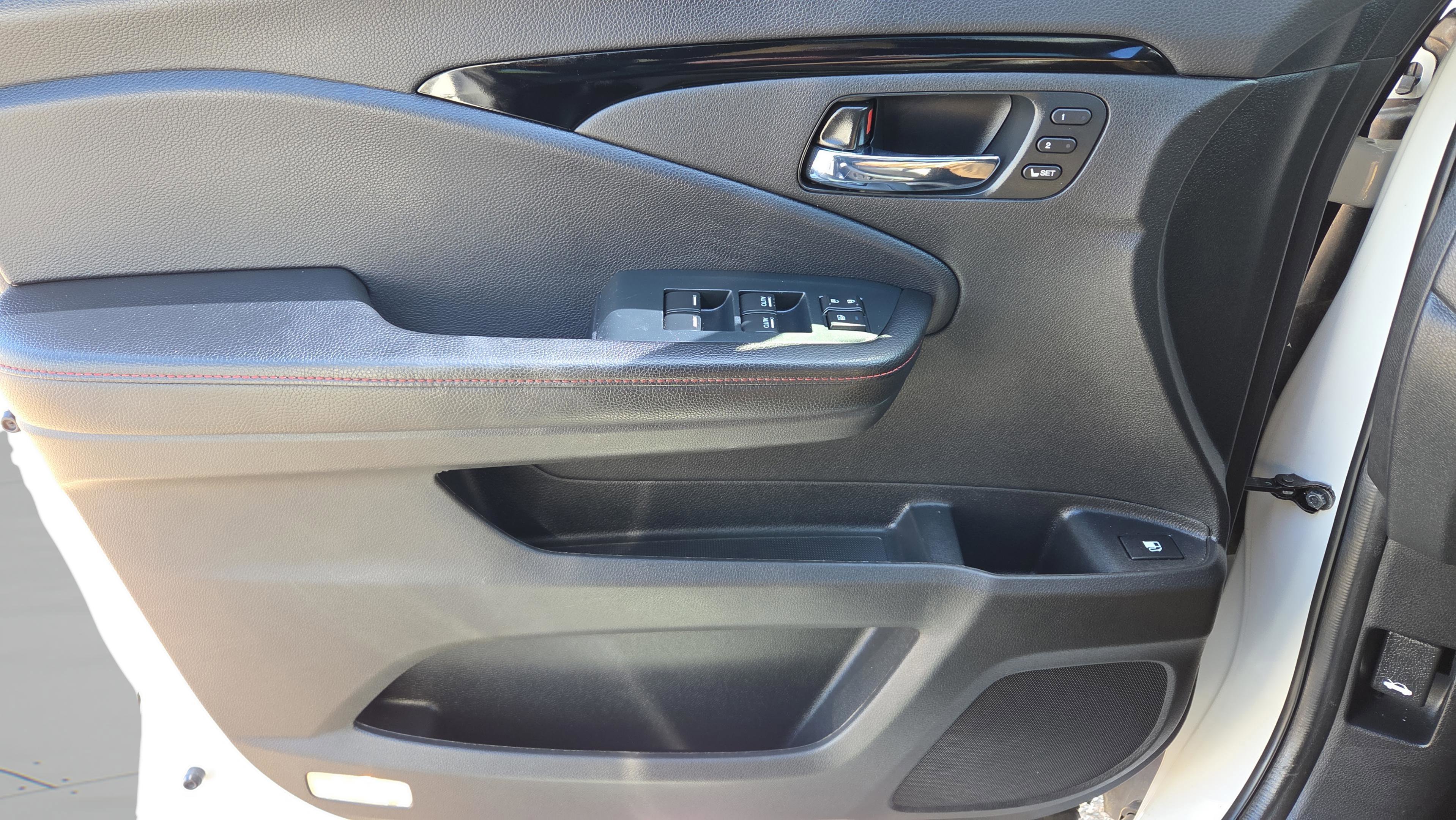 Used 2023 Honda Ridgeline Black Edition image 26