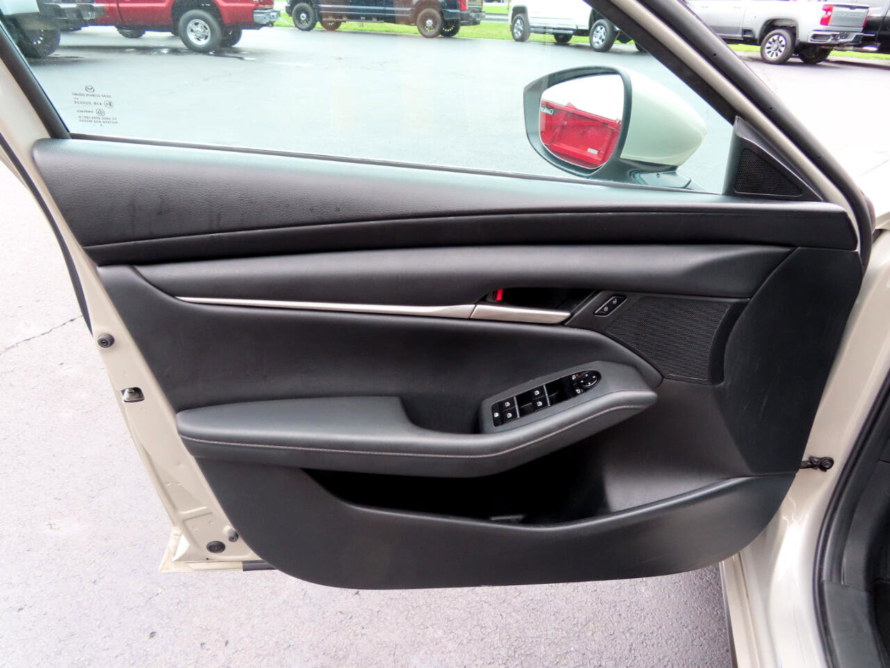 Used 2023 MAZDA MAZDA3 s image 21