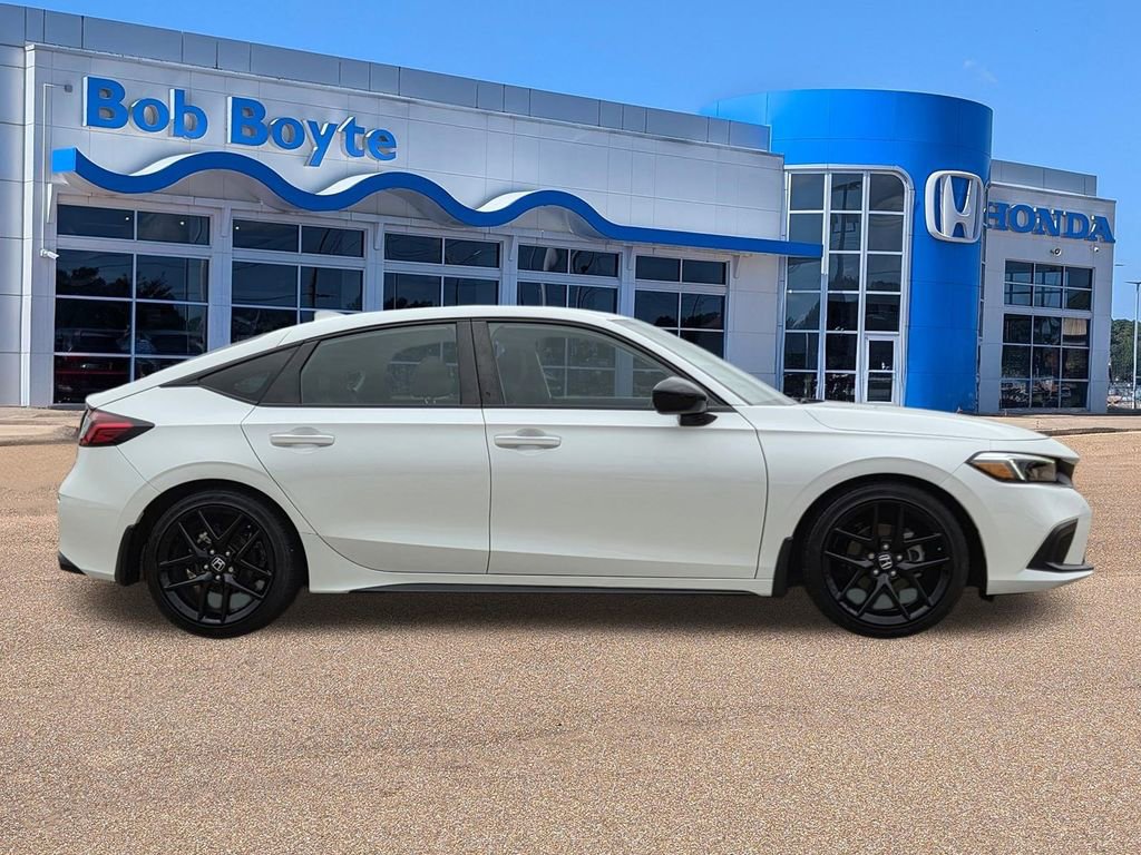Used 2024 Honda Civic Sport image 4