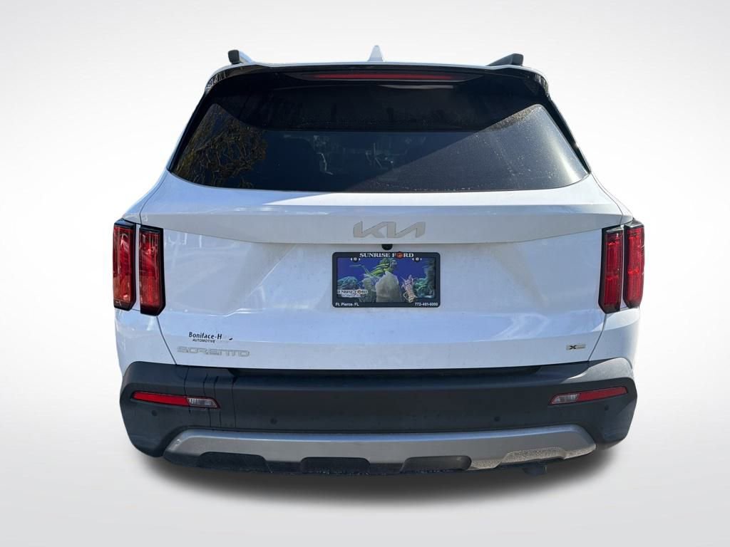 Used 2023 Kia Sorento SX Prestige image 7