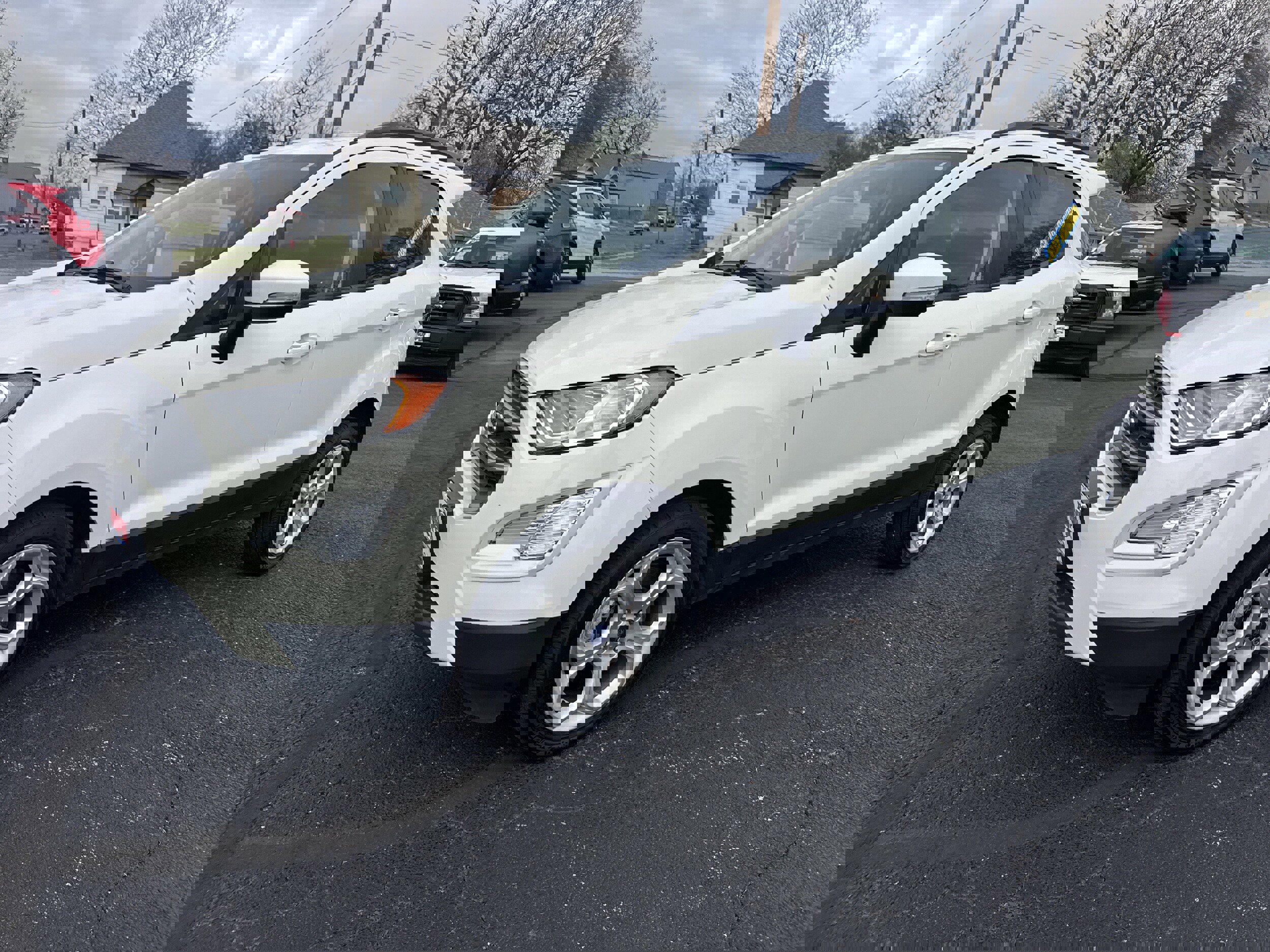 Used 2021 Ford EcoSport SE w/ SE Convenience Package image 2