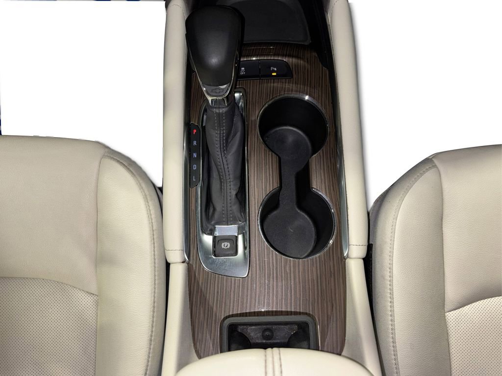 Used 2024 Chevrolet Malibu LT image 25