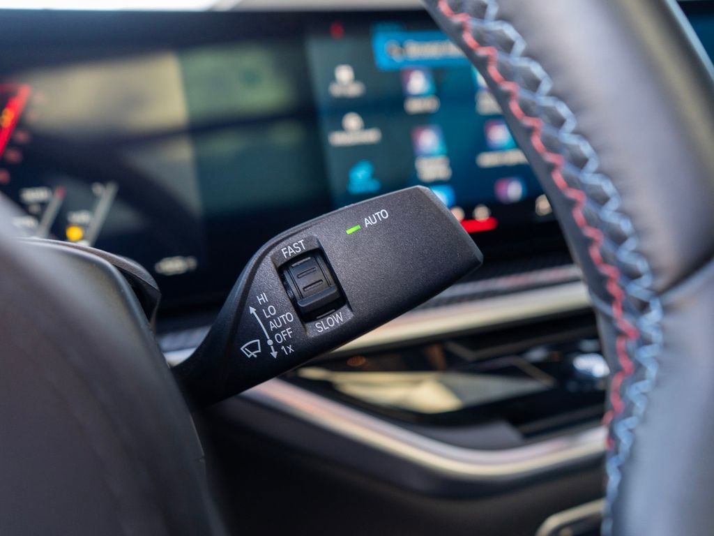 Used 2024 BMW X6 M Competition image 22