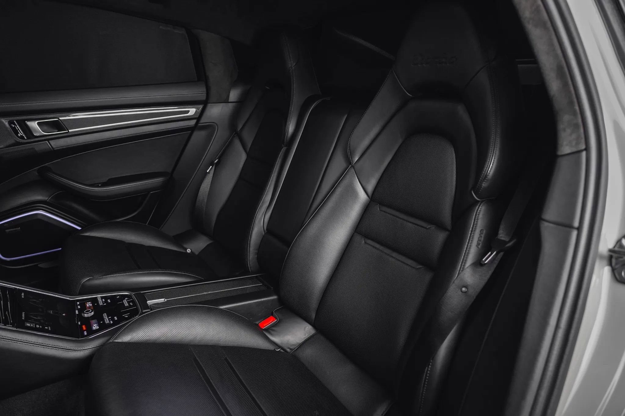 Used 2017 Porsche Panamera Turbo image 51