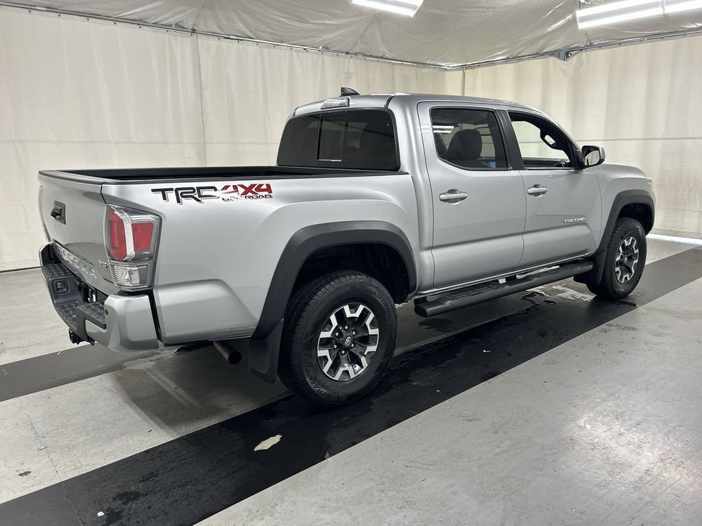Used 2023 Toyota Tacoma TRD Off-Road w/ TRD Premium Off Road Package AWD/4WD image 2