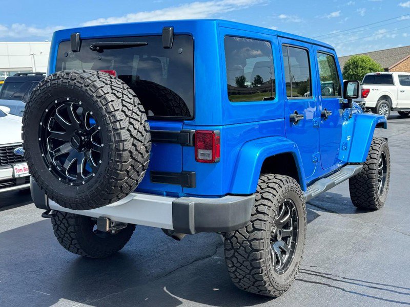 Used 2015 Jeep Wrangler Unlimited Sahara w/ Connectivity Group AWD/4WD image 3