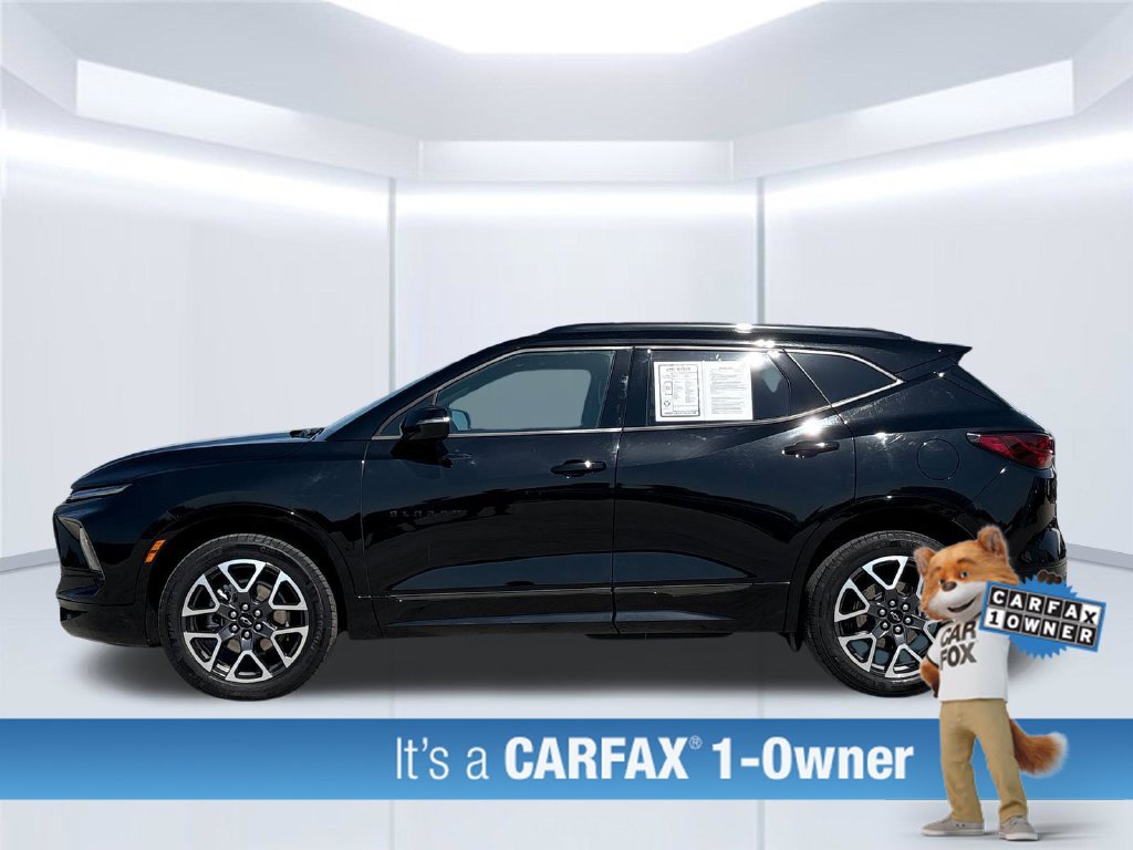 Used 2025 Chevrolet Blazer RS FWD image 3