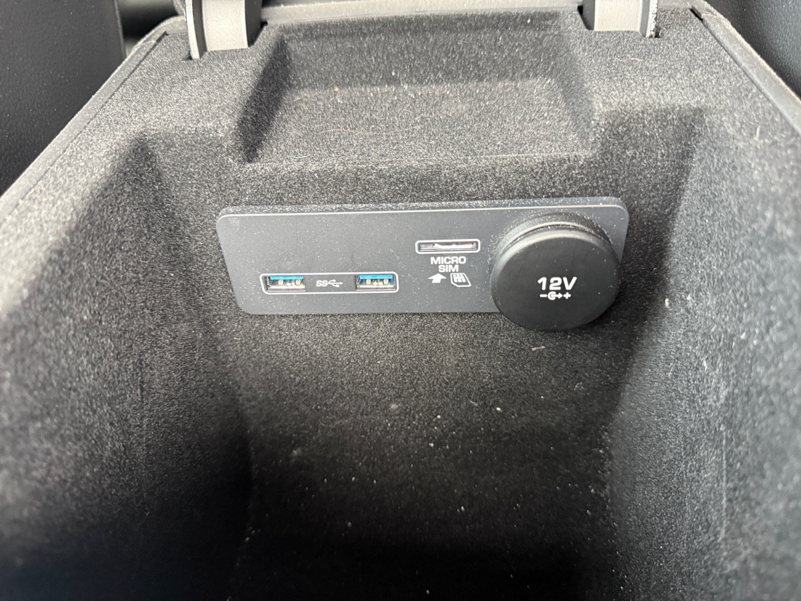 Used 2019 Jaguar F-PACE R-Sport AWD/4WD image 29
