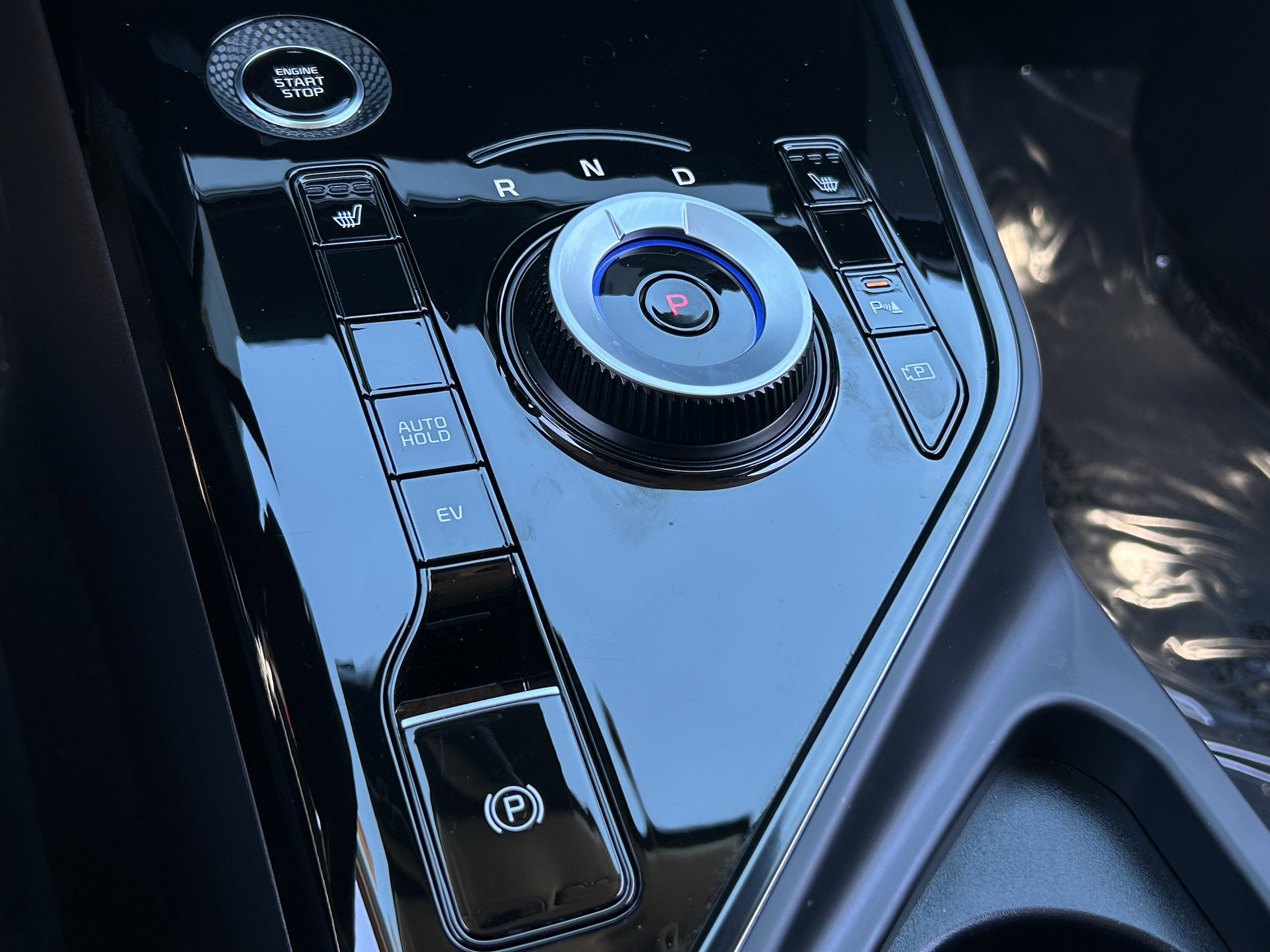 Used 2025 Kia Niro EX image 25