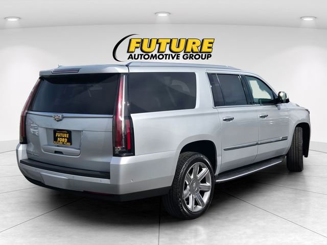 Used 2019 Cadillac Escalade ESV Luxury image 4