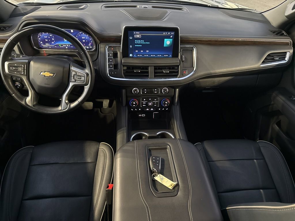Used 2023 Chevrolet Suburban Premier image 16