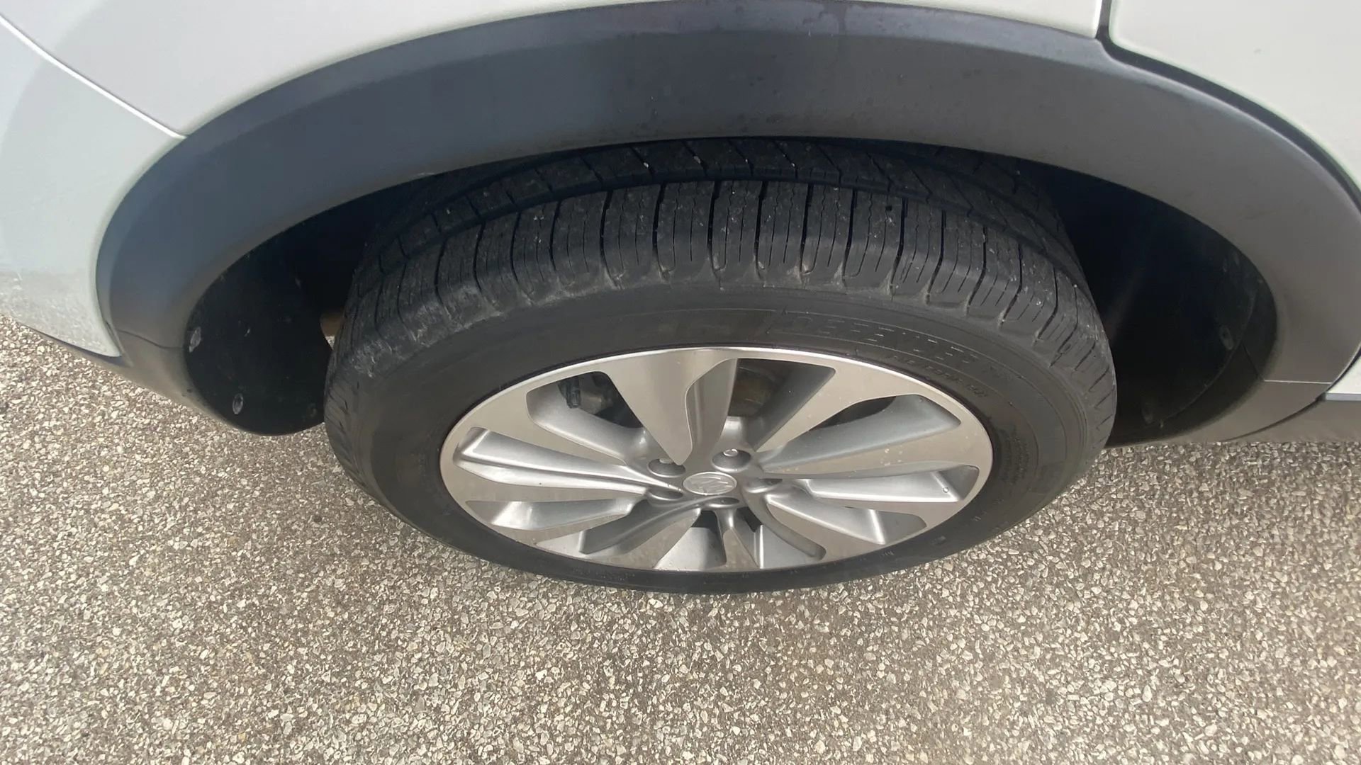 Used 2019 Buick Encore Preferred FWD image 16