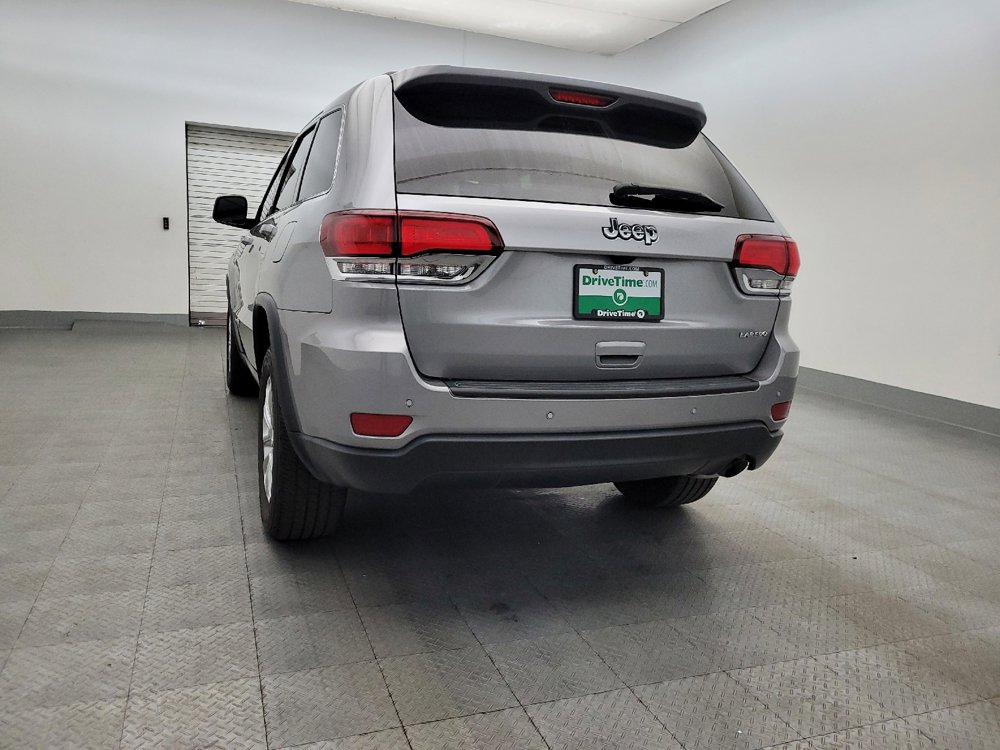 Used 2021 Jeep Grand Cherokee Laredo image 6