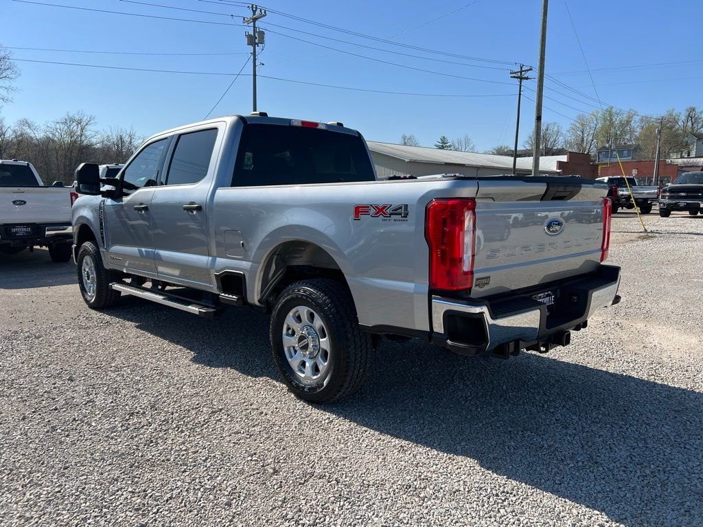 Used 2024 Ford F250 XLT w/ FX4 Off-Road Package image 6