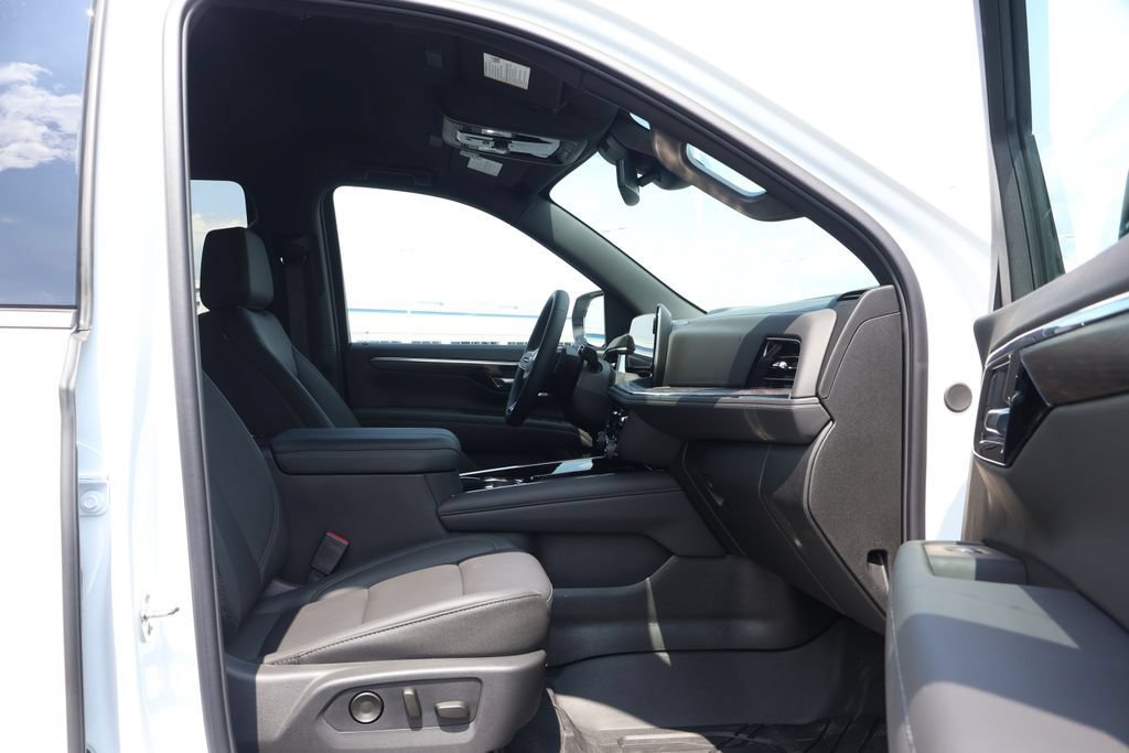 New 2026 Chevrolet Tahoe LT w/ Comfort Package AWD/4WD image 45