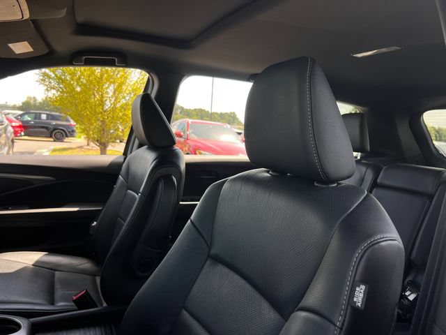 Used 2023 Honda Passport EX-L image 13