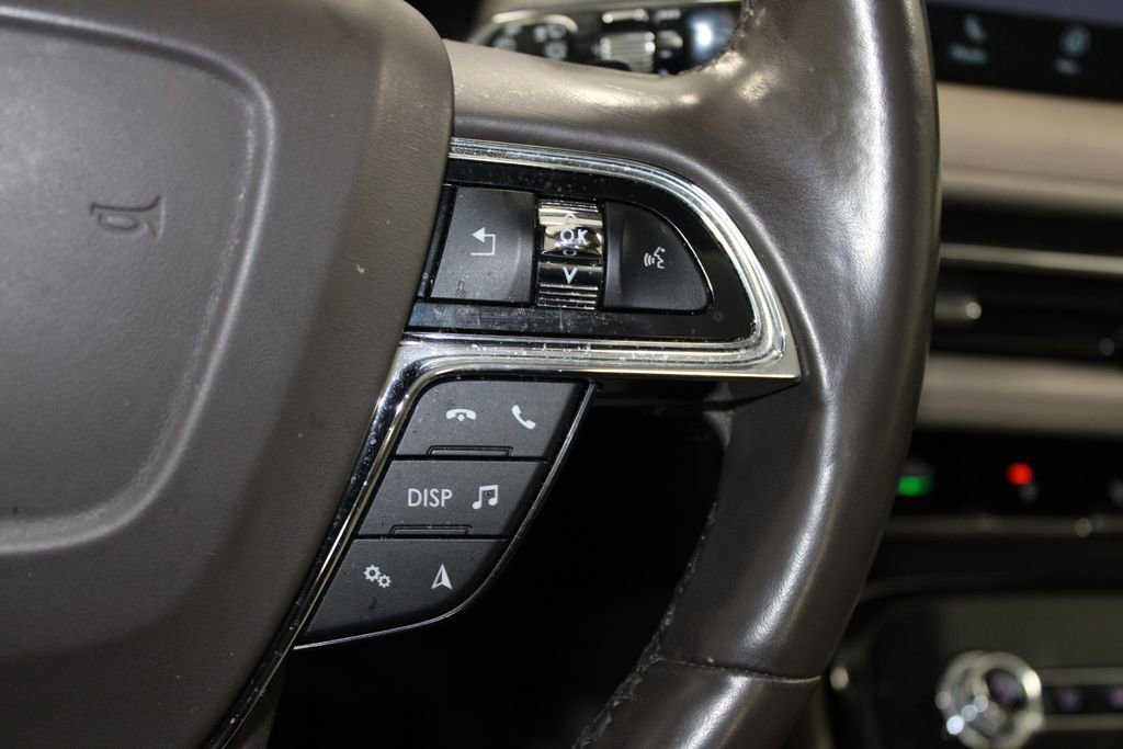 Used 2023 Lincoln Nautilus Reserve w/ Equipment Group 201A image 21