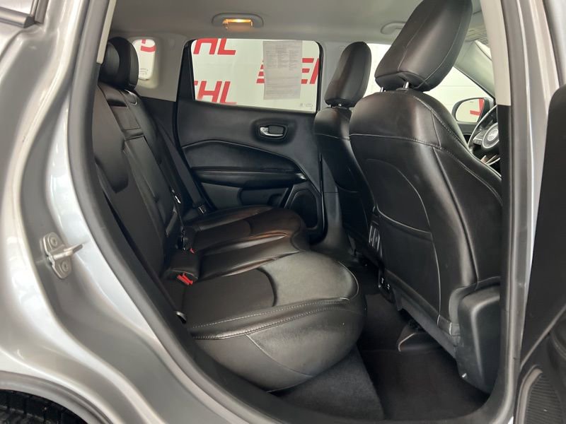 Used 2019 Jeep Compass Altitude image 10