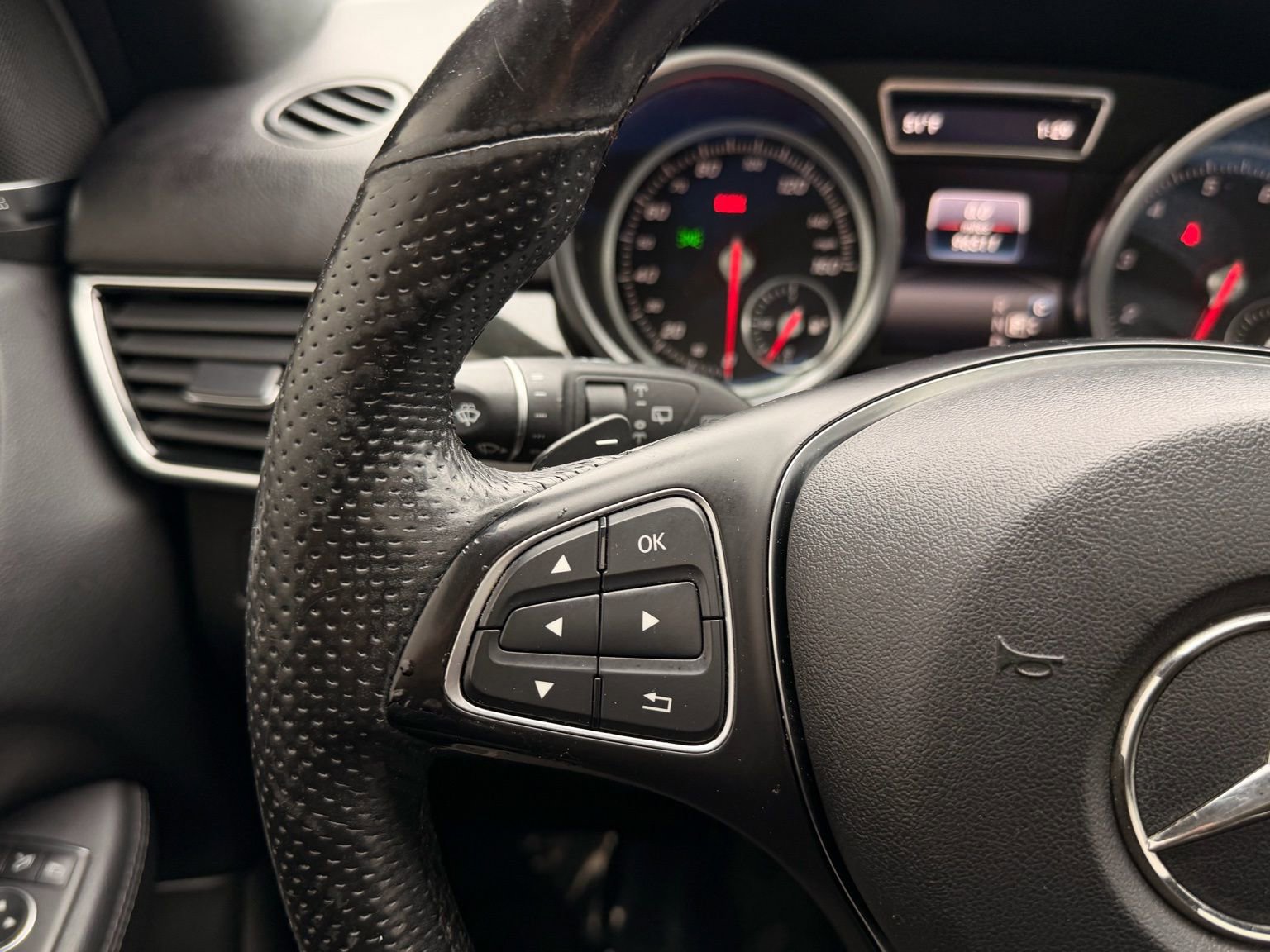 Used 2017 Mercedes-Benz GLE 350 4MATIC w/ Premium 1 Package image 33