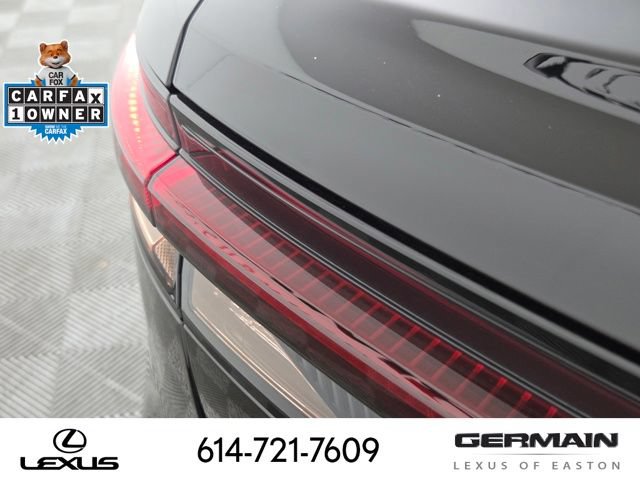 Used 2025 Toyota Crown Platinum AWD/4WD image 17