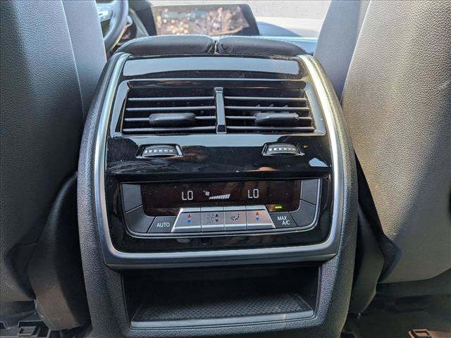 Used 2020 BMW X5 xDrive40i w/ Executive Package AWD/4WD image 16
