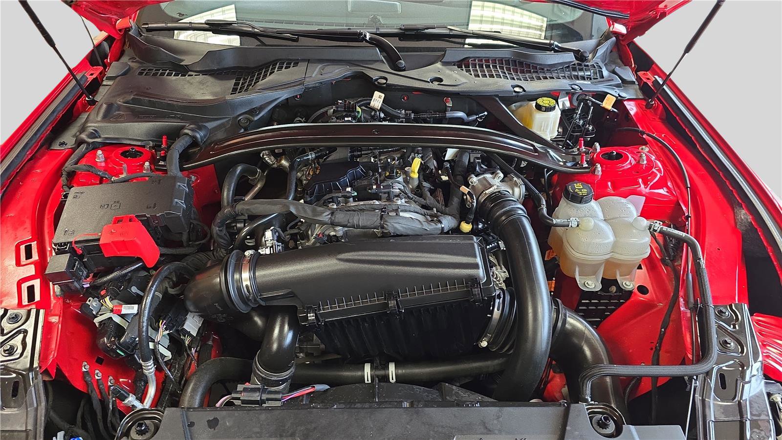 Used 2025 Ford Mustang Premium RWD image 31