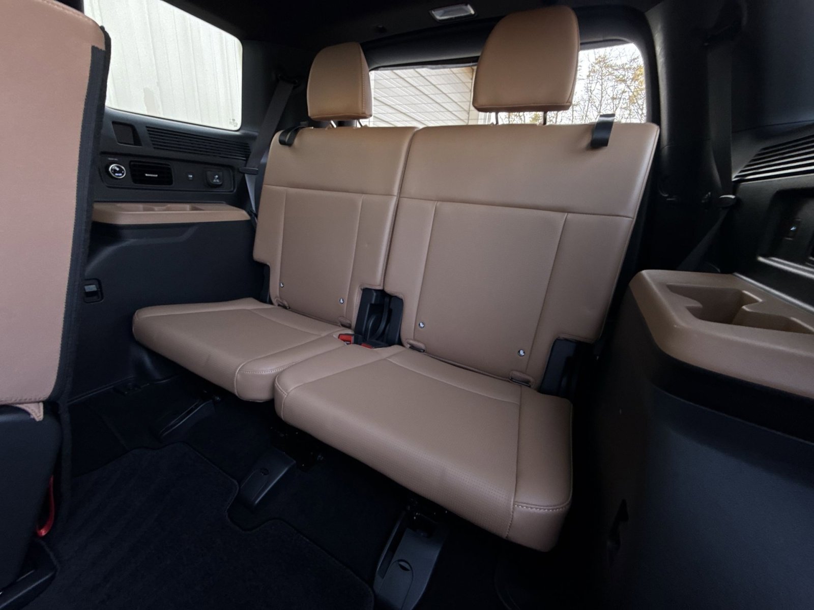 Used 2024 Hyundai Santa Fe Limited image 26