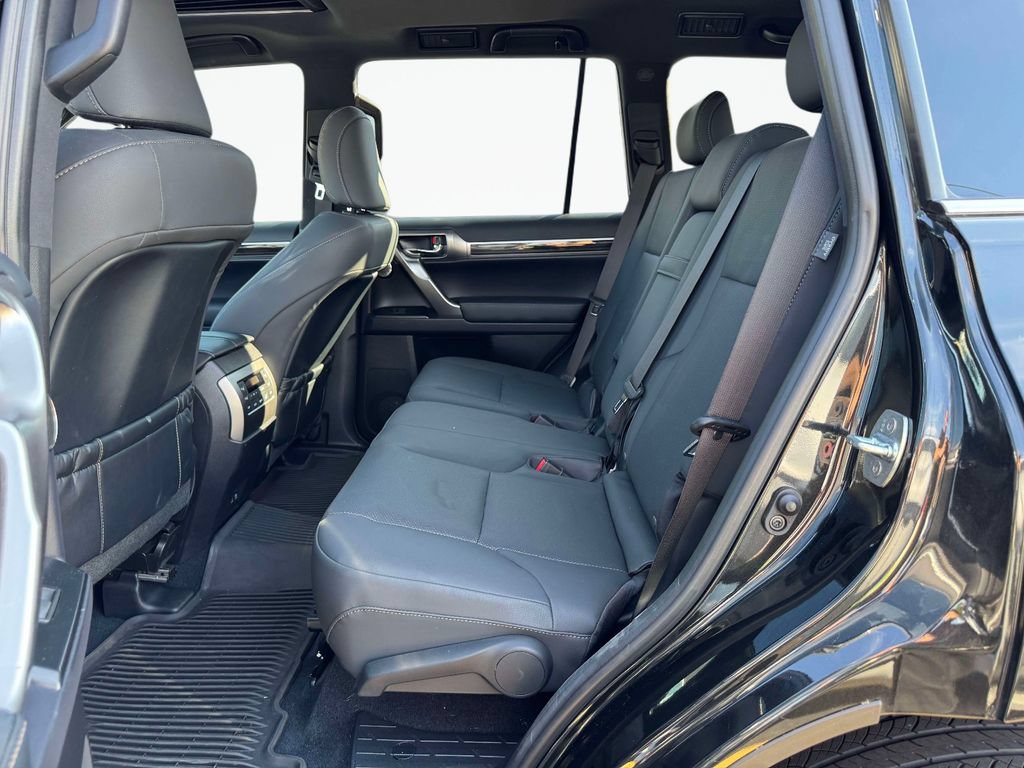 Used 2023 Lexus GX 460 Premium w/ Premium Plus Package AWD/4WD image 11