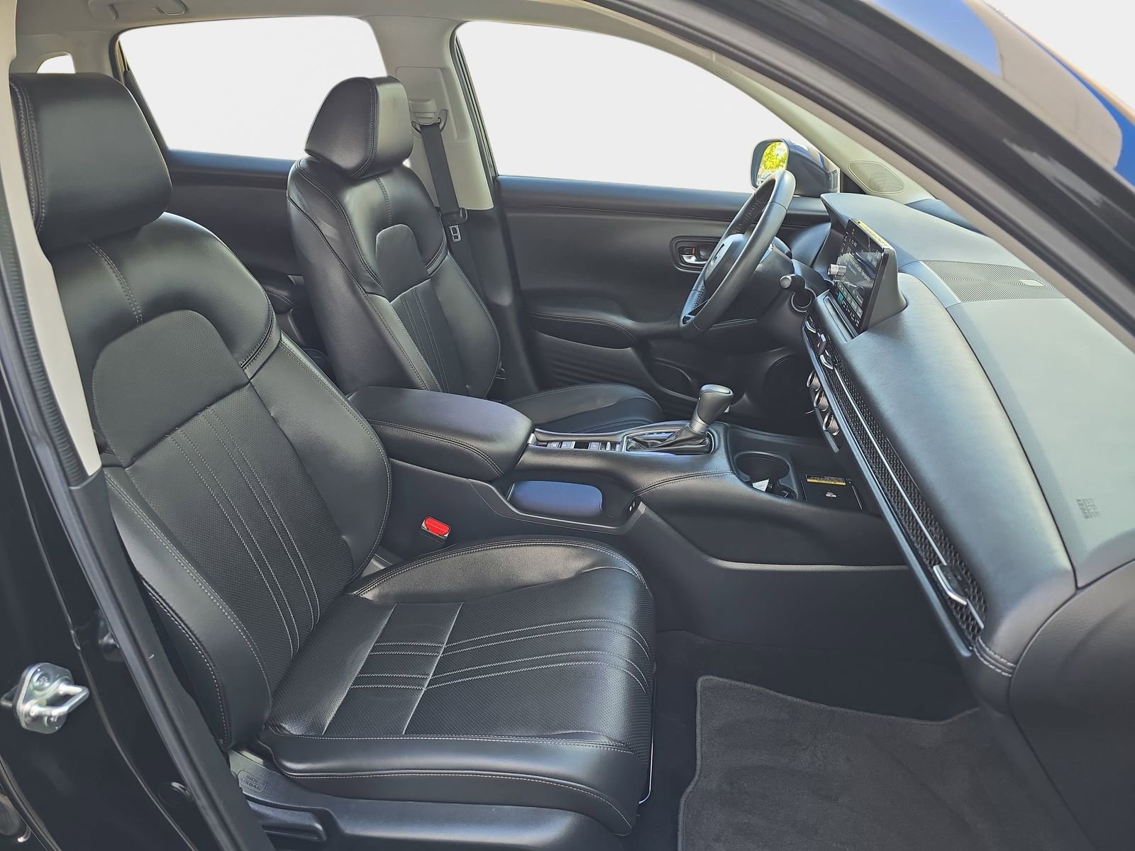 Used 2024 Honda HR-V EX-L image 12