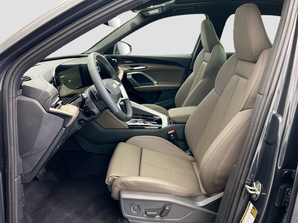 Certified 2025 Audi Q5 Premium w/ Premium Plus AWD/4WD image 19