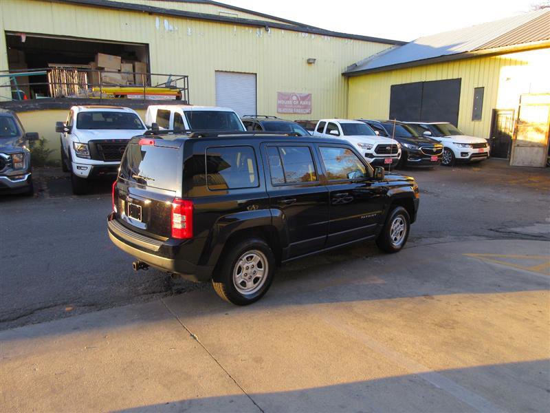 Used 2015 Jeep Patriot Sport w/ Power Value Group image 5