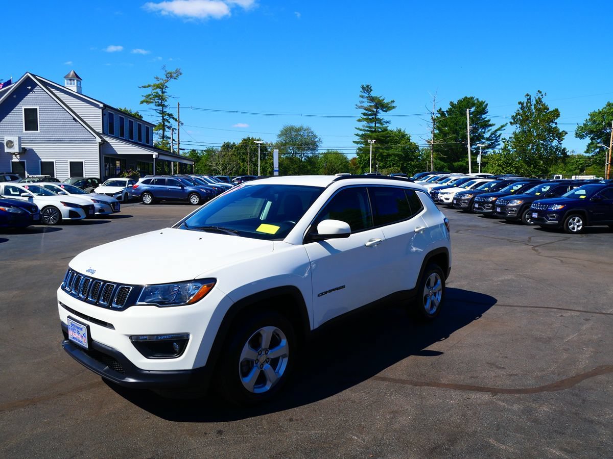 Used 2019 Jeep Compass Latitude w/ Popular Equipment Group AWD/4WD image 1