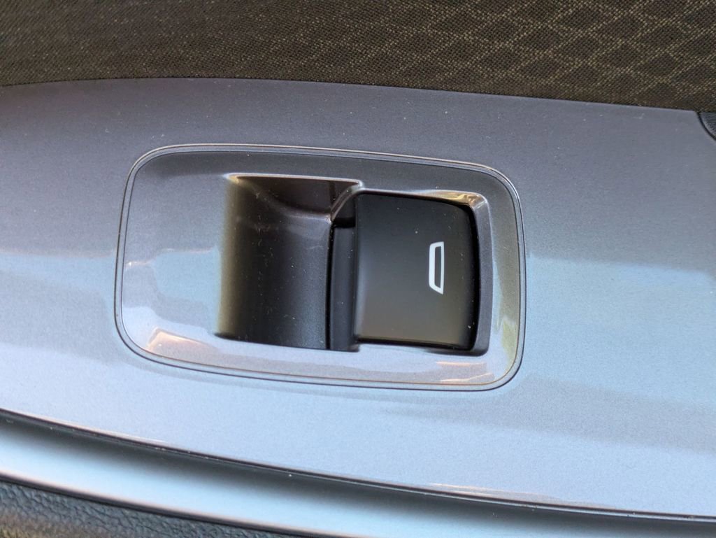 Used 2024 Chevrolet Malibu LT image 37