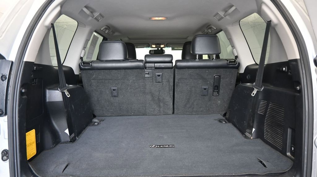 Used 2016 Lexus GX 460 w/ Premium Package AWD/4WD image 17