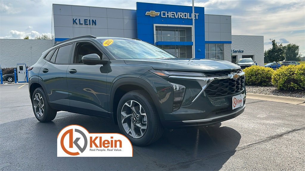 New 2025 Chevrolet Trax LT w/ LT Convenience Package