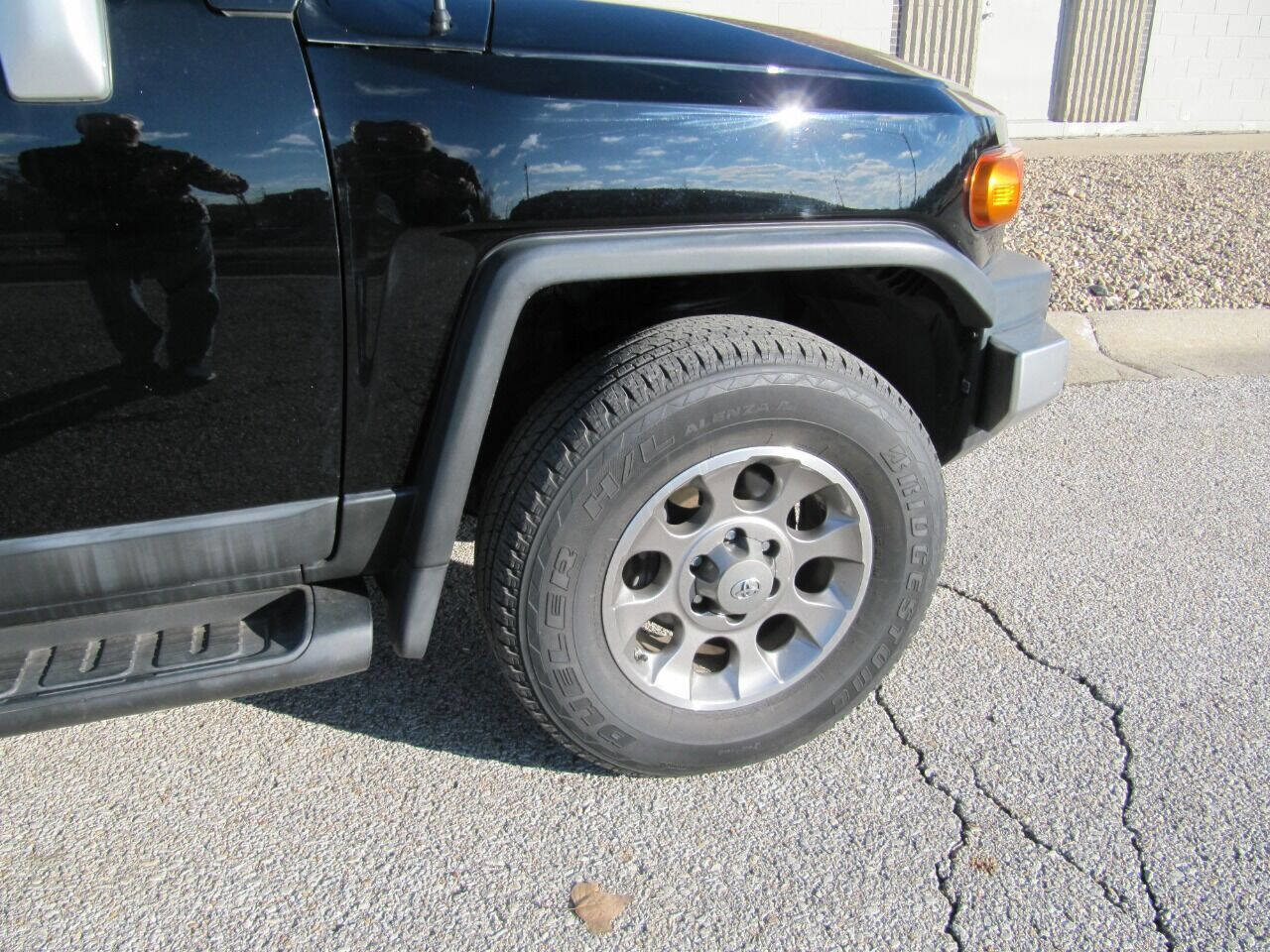Used 2012 Toyota FJ Cruiser 4WD image 5