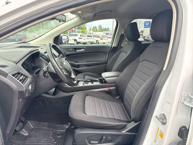 Used 2020 Ford Edge SE FWD image 15