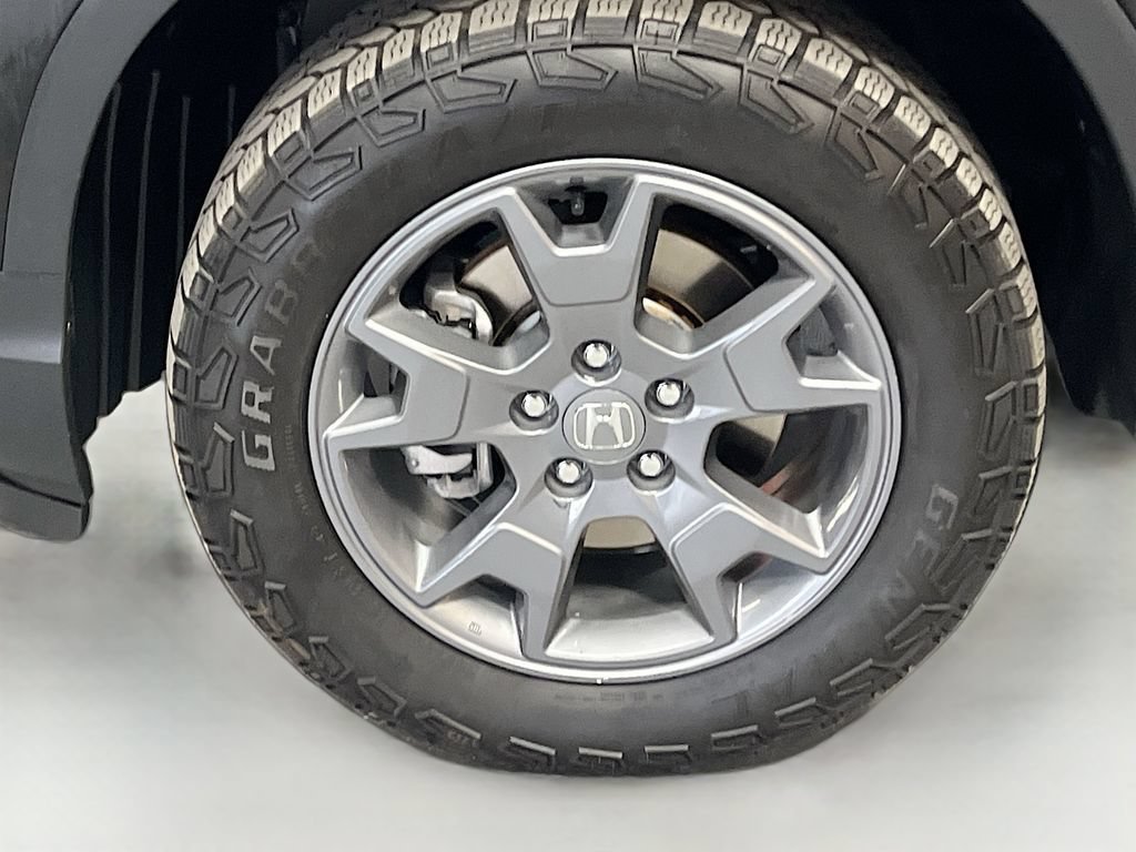 Used 2025 Honda Passport TrailSport image 33