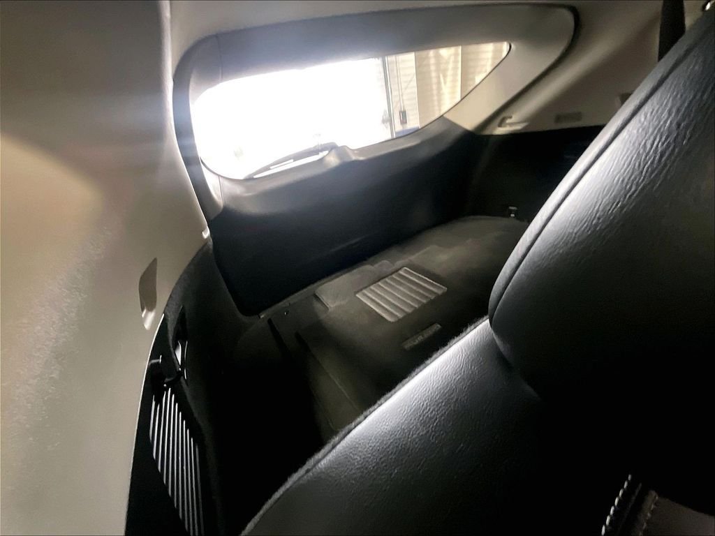Used 2018 Nissan Murano SL w/ Moonroof Package AWD/4WD image 17